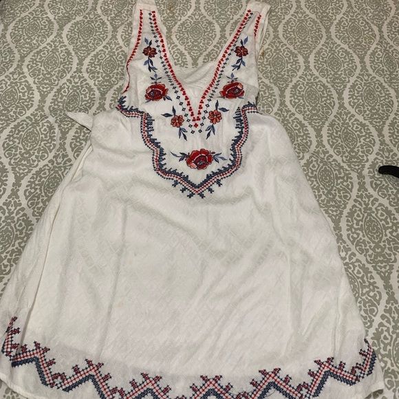 💃🏼💃🏼☮️✌️Chelsea & Violet Embroidery BOHO Style Dress. Juniors SZ Large - Picture 5 of 9